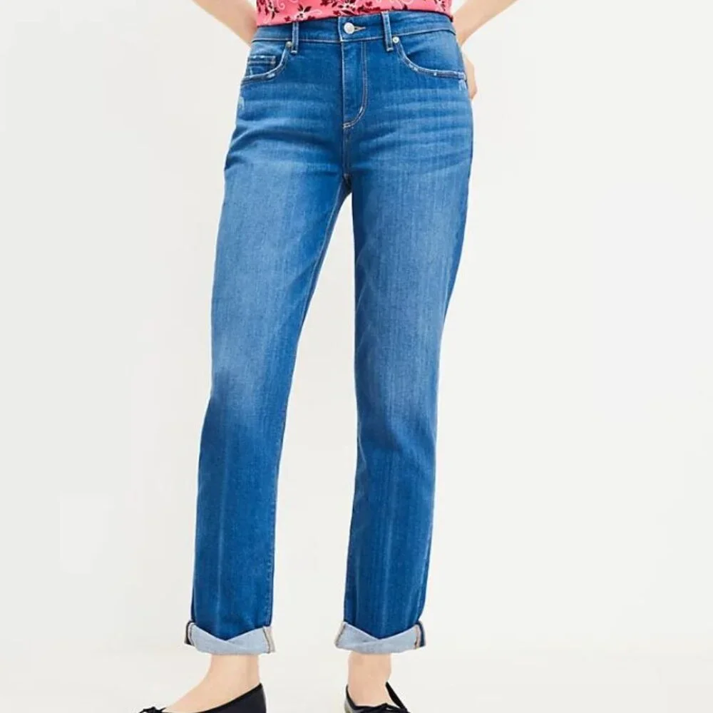 NWT LOFT Girlfriend Mid Rise Jeans in Original Mid Indigo Wash Regular Fit - 30 - Picture 13 of 14